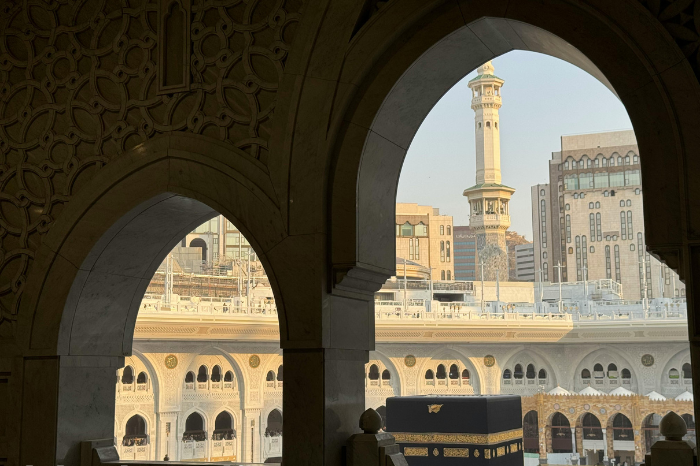 Seasonal Comparisons and Smart Choices