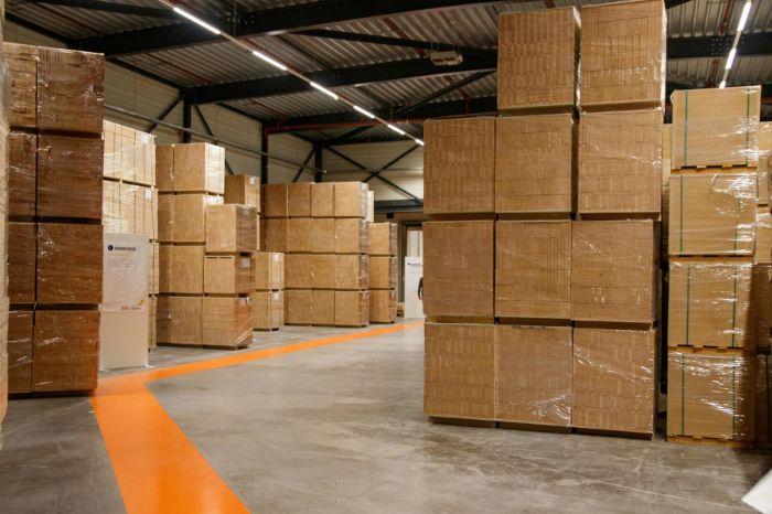 Eco-friendly kraft packaging boxes for retail, food, shipping, and CBD products.
