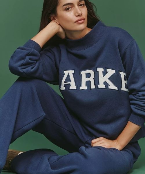 Dress it Up: Elevating Your Look with the Parke sweatshirt