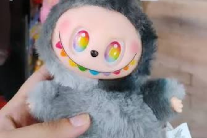 labubu lalka