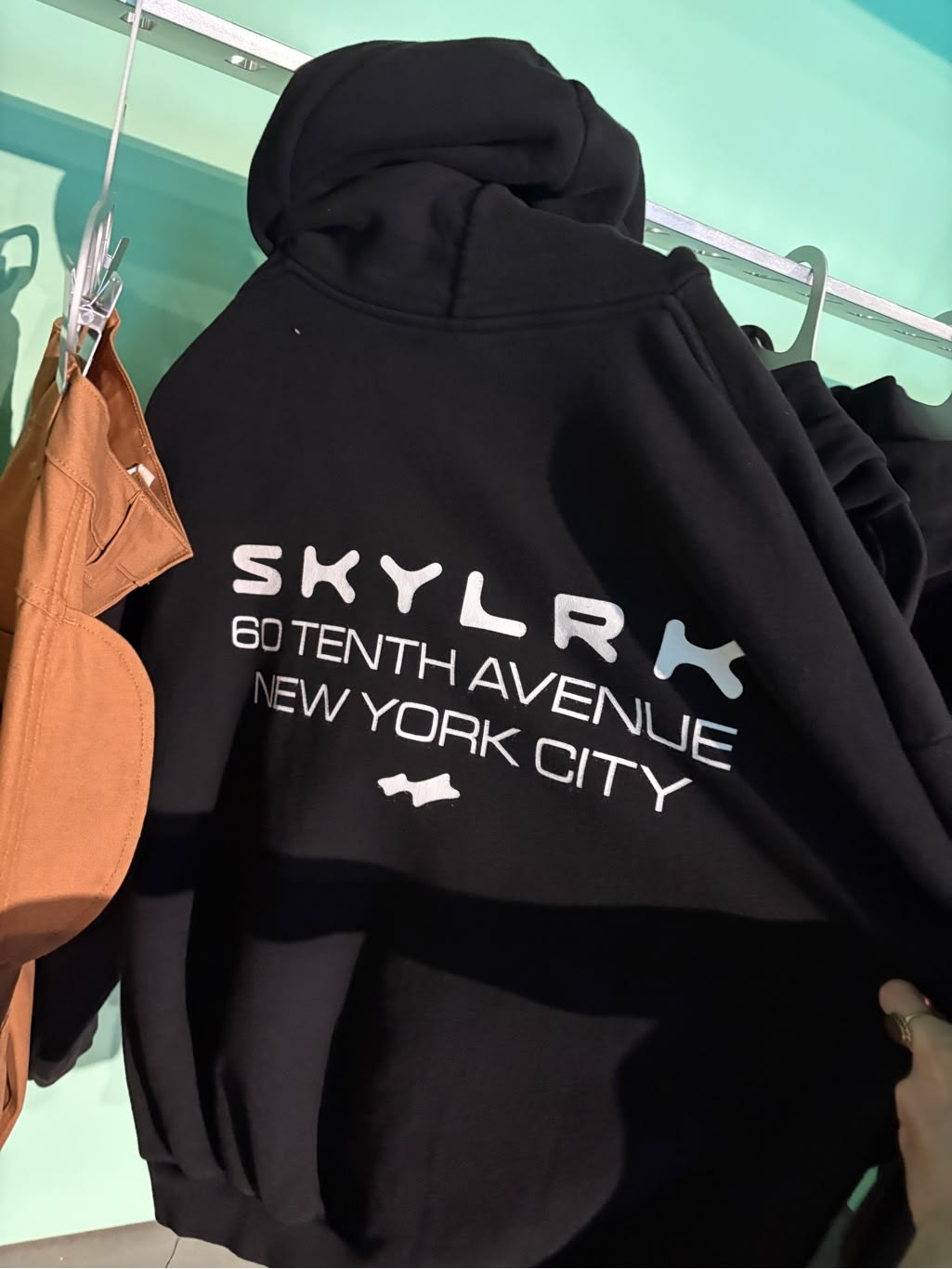 Skylrk Streetwear: Building a Complete Modern Fashion Collection